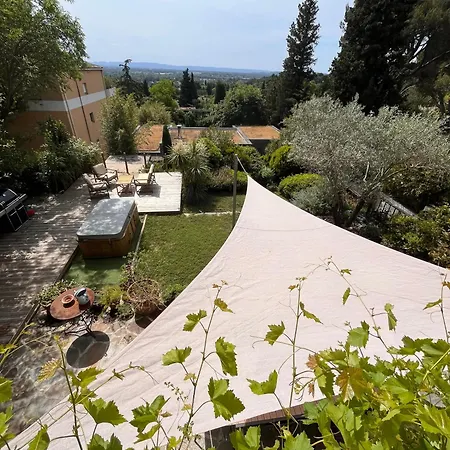 Maison D'architecte Avec Vue Sur Les Alpilles