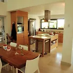 Maison D'architecte Avec Vue Sur Les Alpilles 别墅 阿维尼翁新城